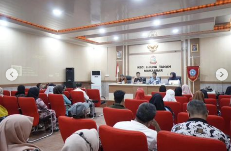 Camat Ujung Tanah Buka Kegiatan Bimtek Sikolaki